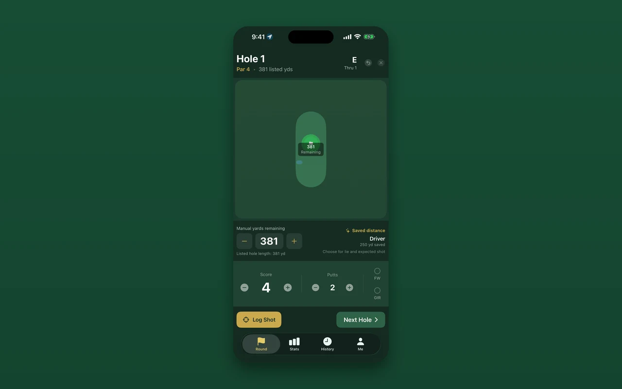 SwingIQ live-hole screen with score, putts, fairway, and green tracking